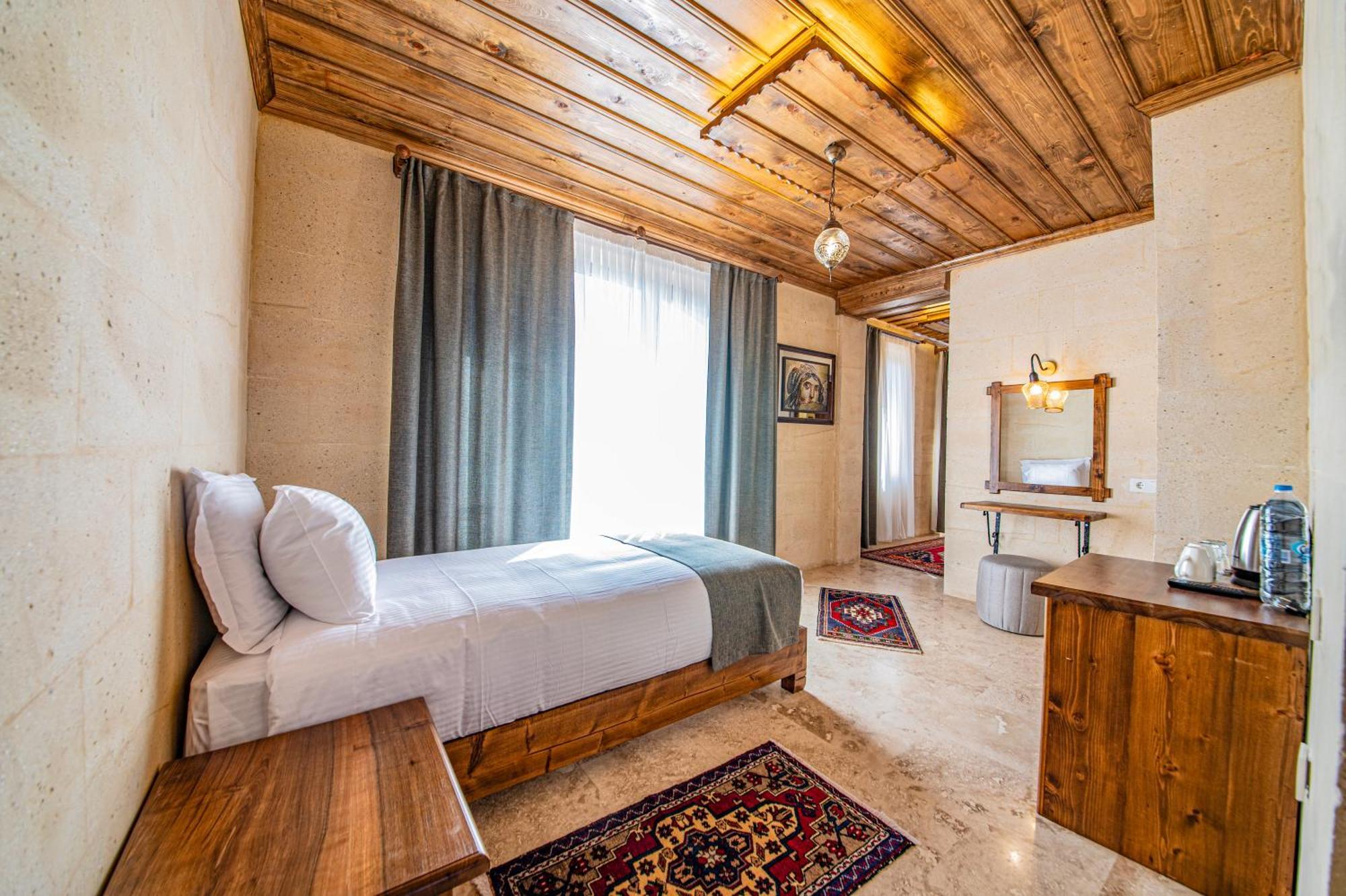 Remus Romulus Cappadocia Hotel Uchisar Exterior photo