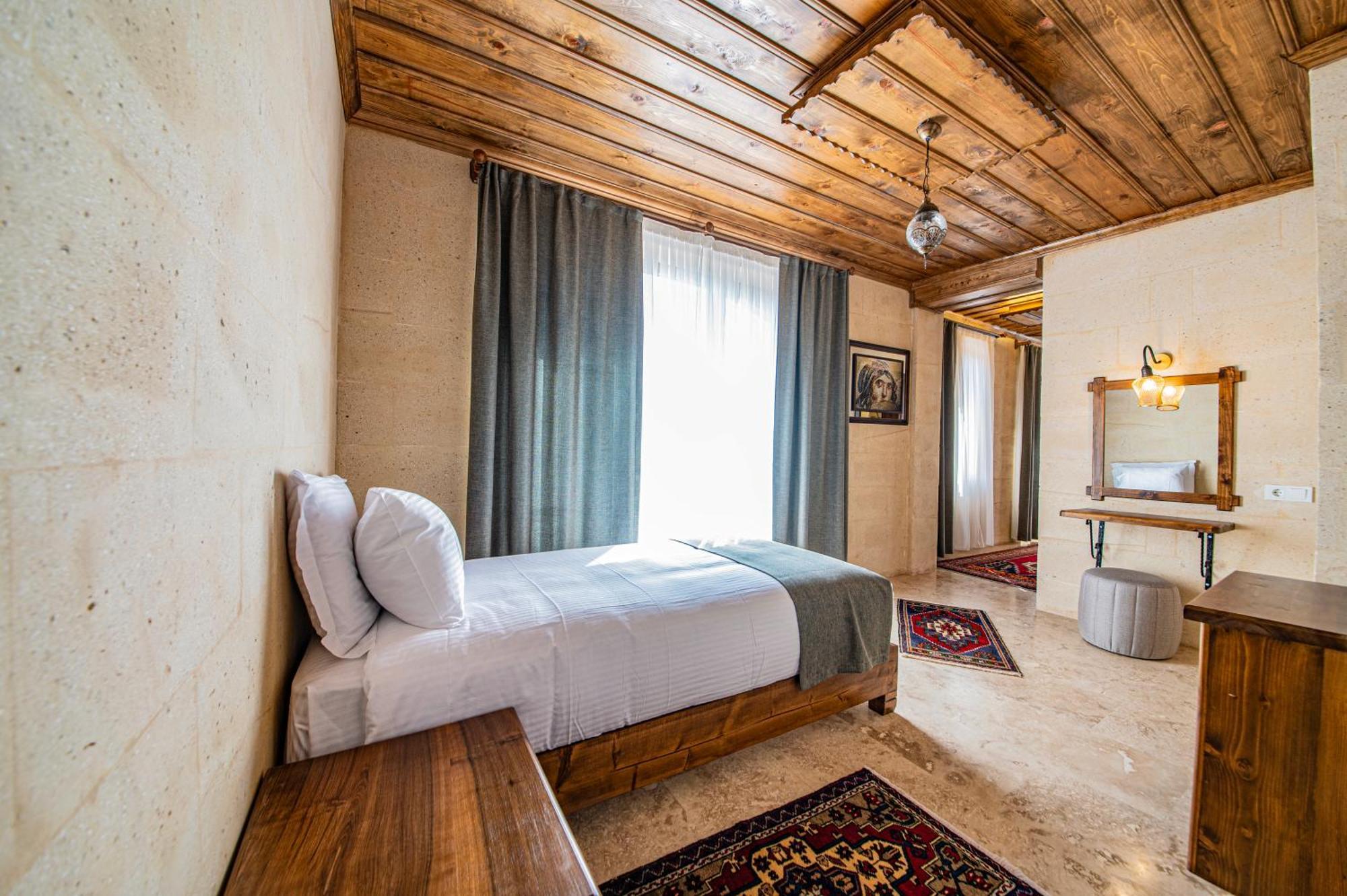 Remus Romulus Cappadocia Hotel Uchisar Exterior photo